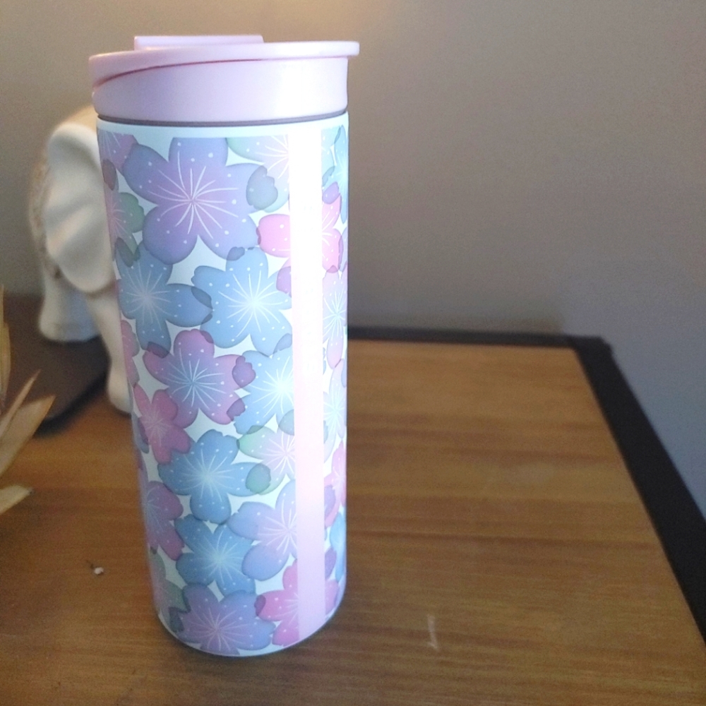 Starbucks Sakura 2022